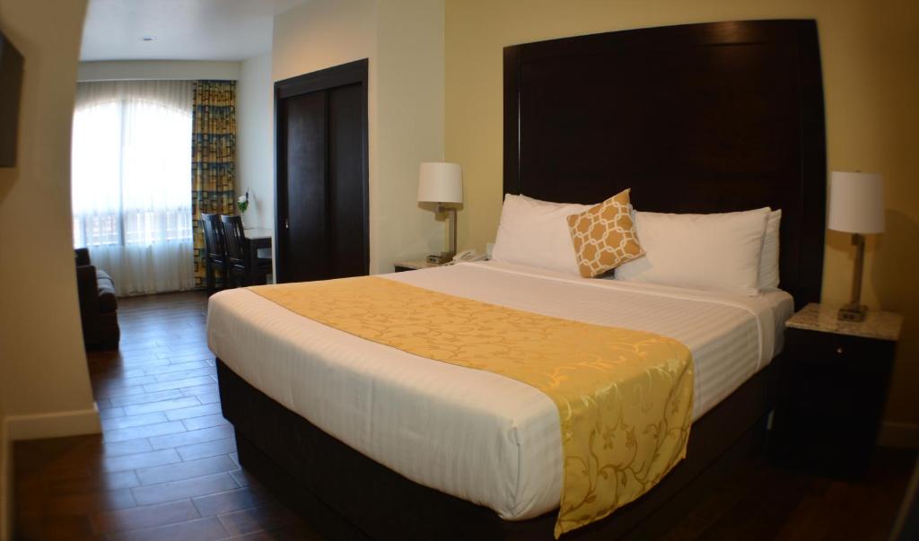 Hotel America photo