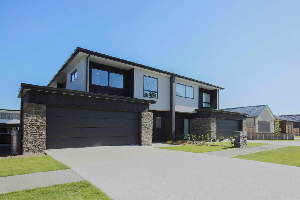 Diamond On Tenby — Hotel in Wanaka