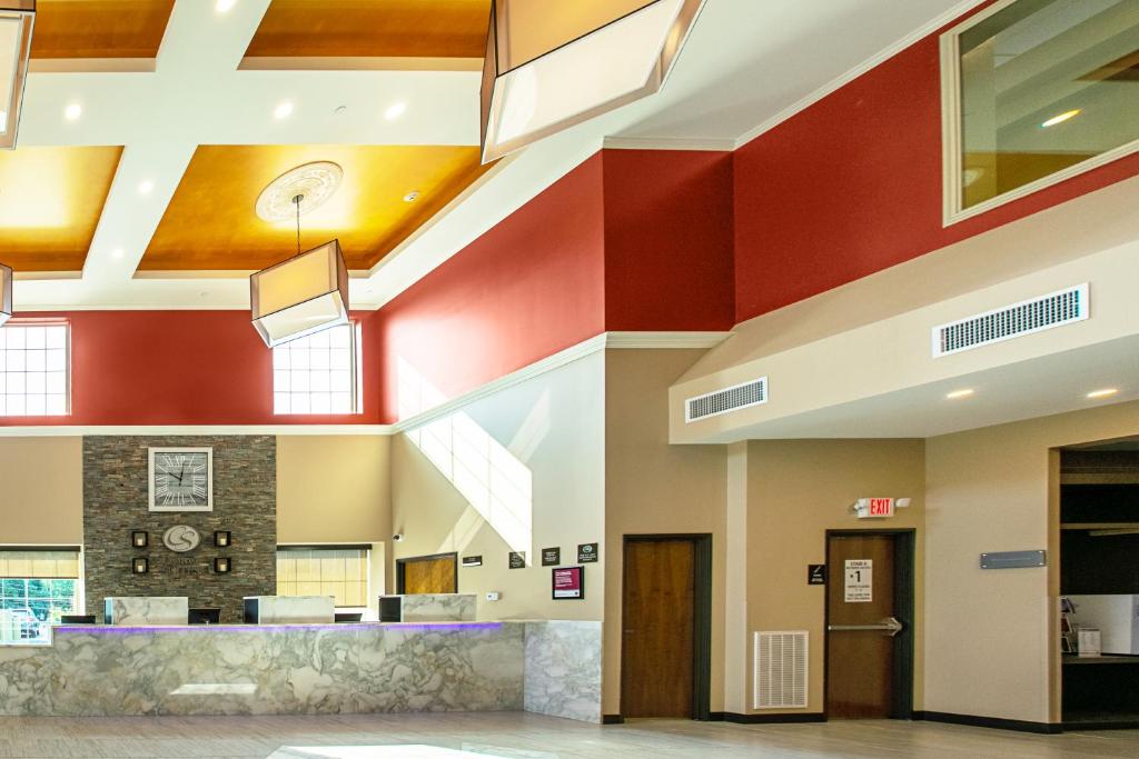 Comfort Suites photo