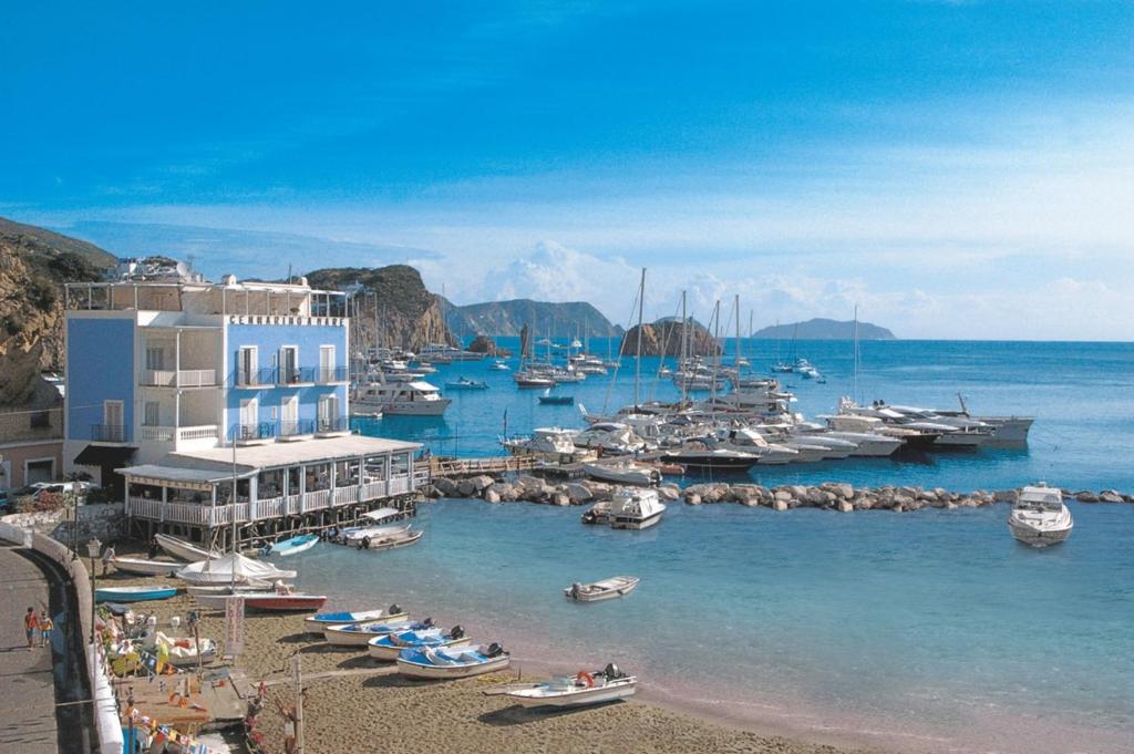 Hotel Gennarino A Mare - 1