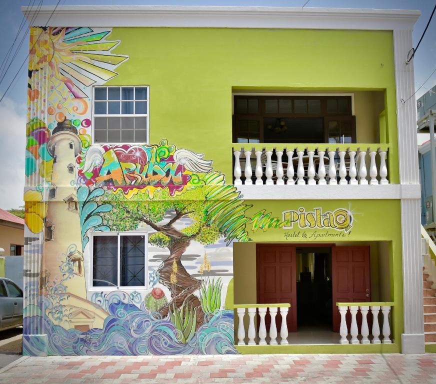 Pista Q hostel and apartments