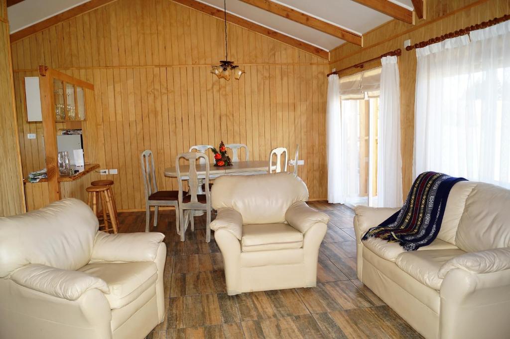 Cabanas 4 Volcanes Frutillar photo