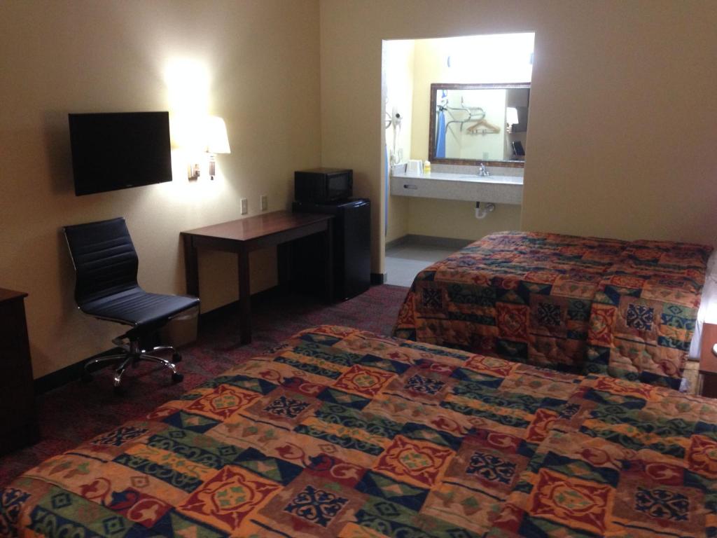 Executive Inn photo