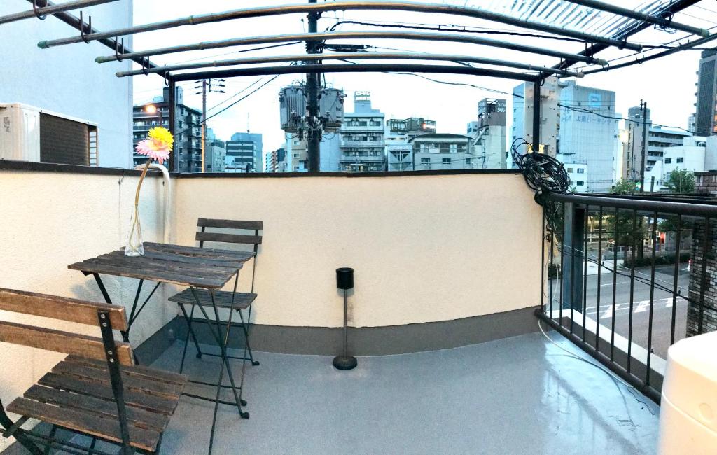 Namba Tsutenkaku high class villa photo