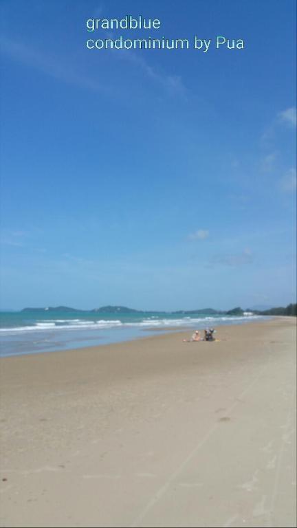 Grandblue condominium 106,302 photo