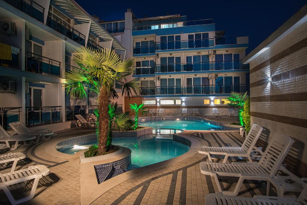 Hotel Eskada Beach photo