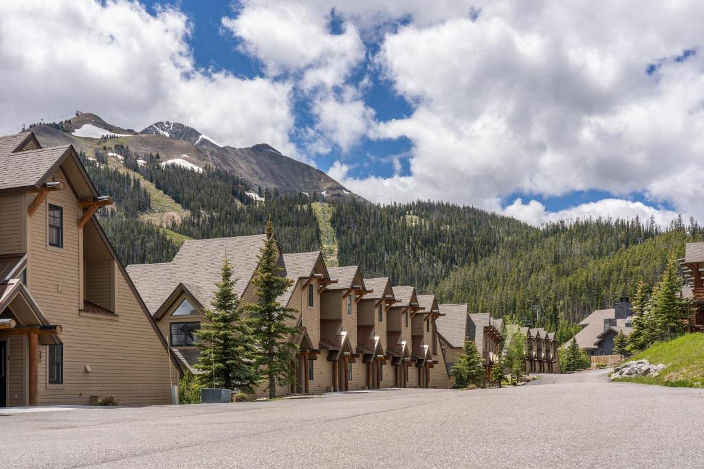 Saddle Ridge I2 photo