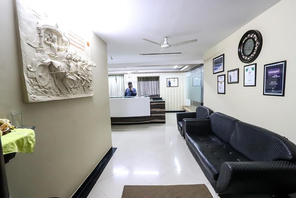Hotel Aashish Deluxe Pet Friendly photo