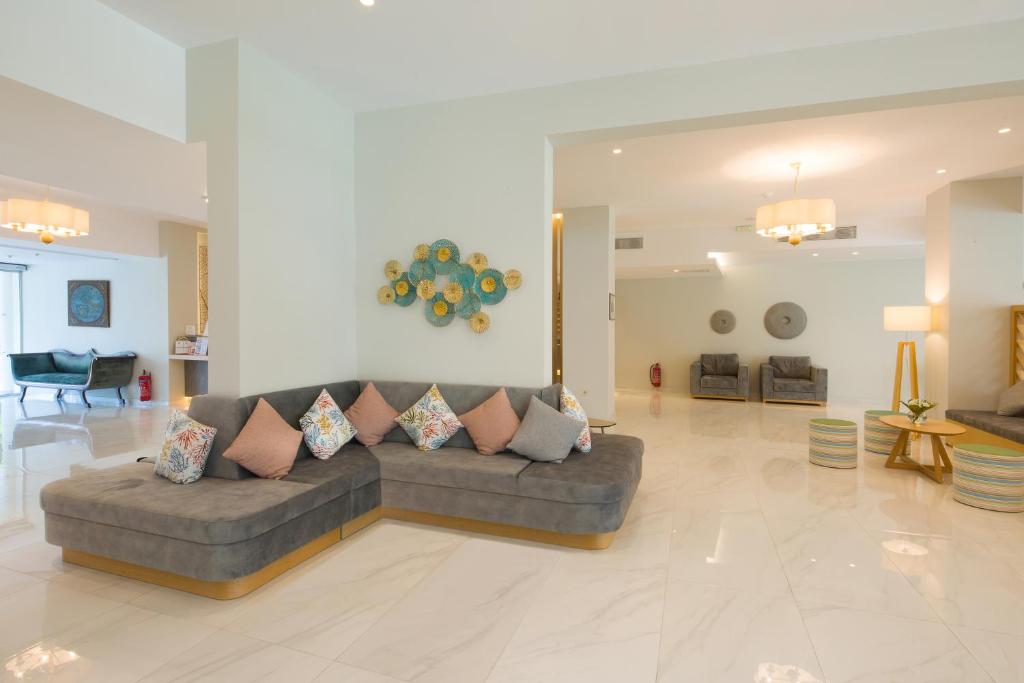 Delfinia Hotel photo