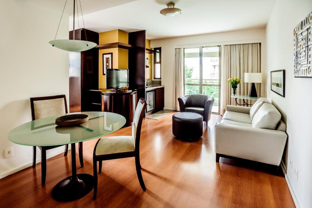 Promenade Visconti Photo 21