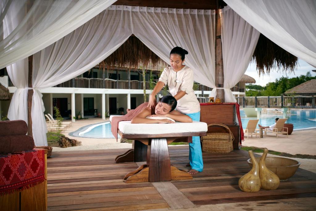 Bluewater Panglao massage