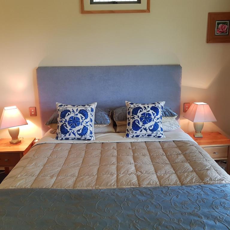 Hawkdun Rise Vineyard & Accommodation photo
