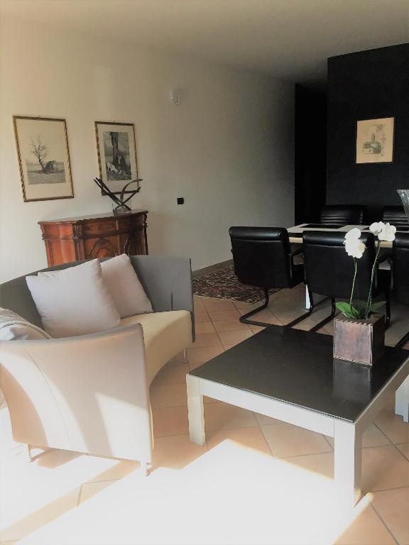 CASA "T" - 5