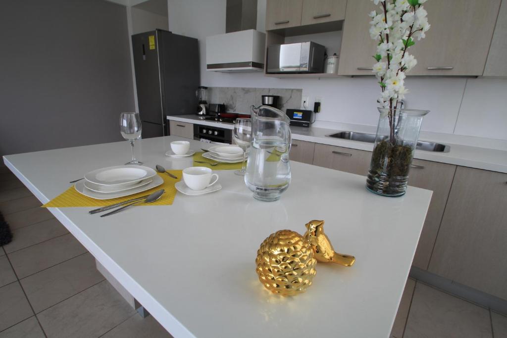 Boutique Apartment Downtown 707 two bedrooms - 4