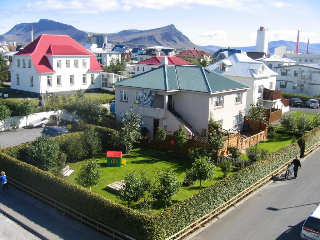 Teigur Guesthouse — Hotel in Akranes