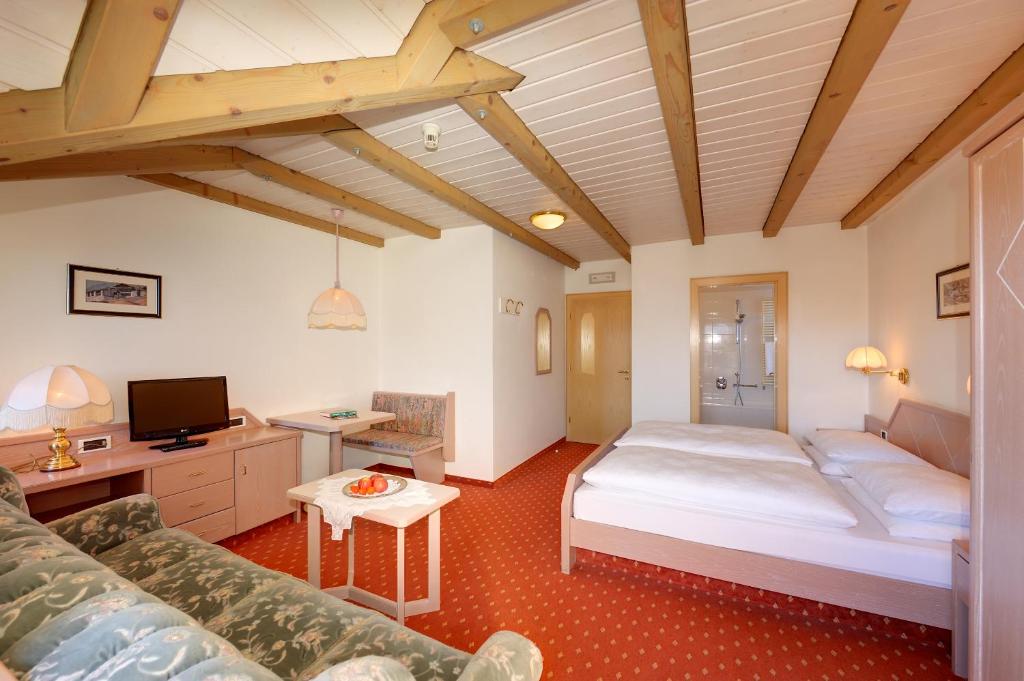 Hotel Dolomitenblick - 3