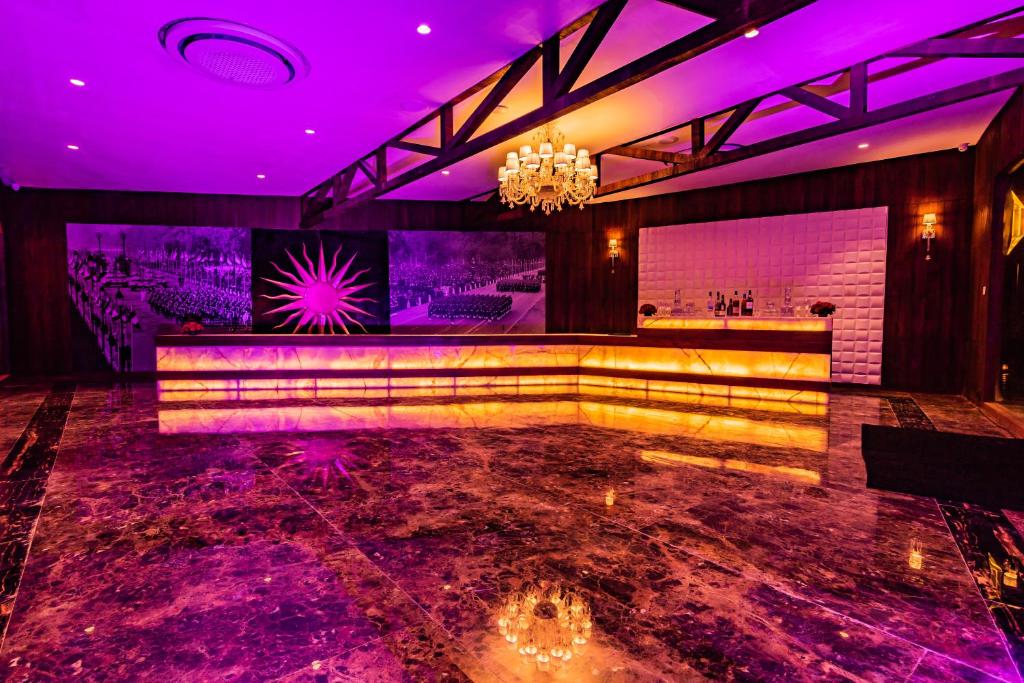 Bar/lounge, DATA Resort in Lonavala