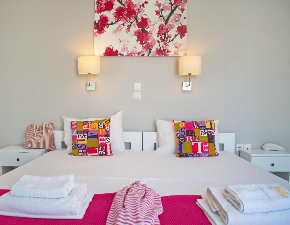 Camara Hotel photo