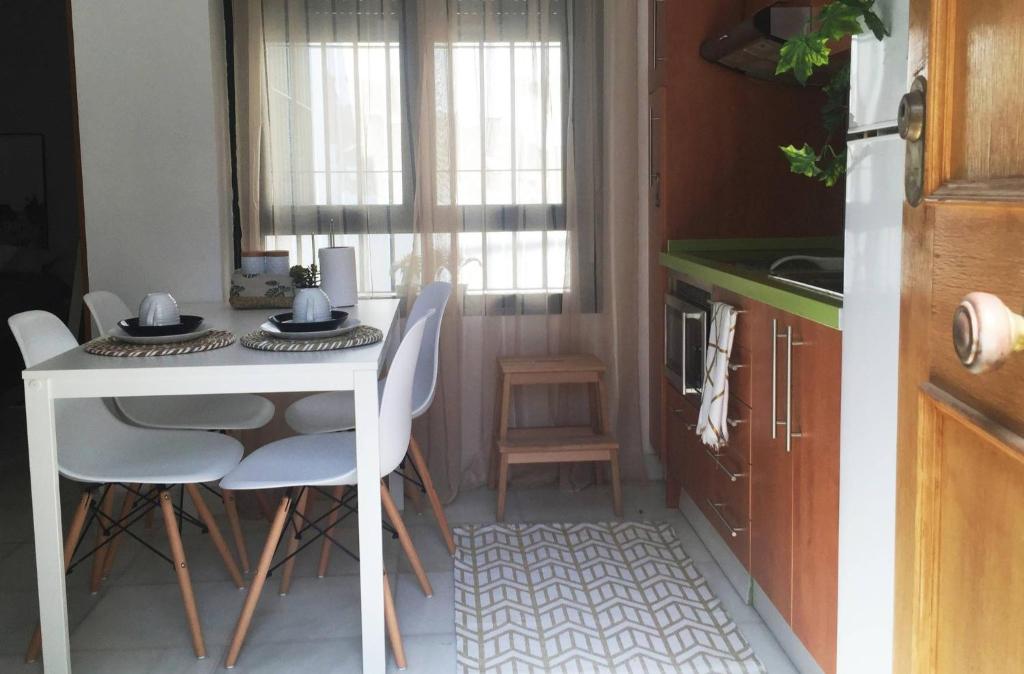 Penthouse at City Center with Terrace 전경