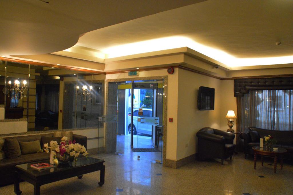 Capri Hotel Suites photo