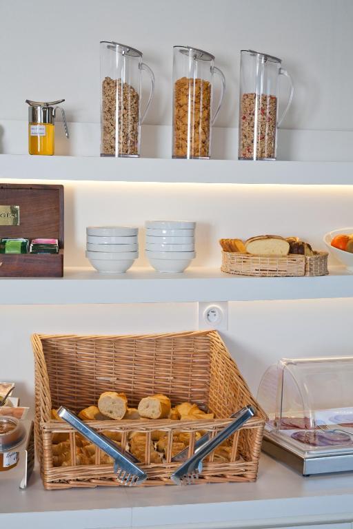 Best Western Le Moulin De Ducey Photo 31