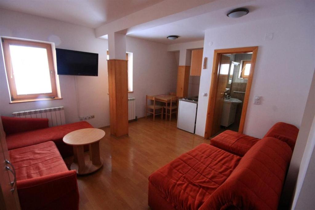 Apartments Prijatelji - 2