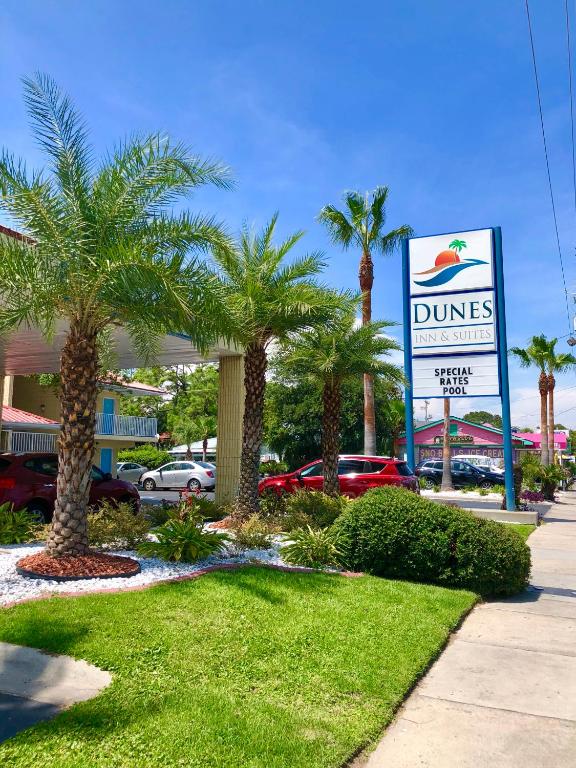 Dunes Inn &amp; Suites - Tybee Island — Hotel in Tybee Island (GA)