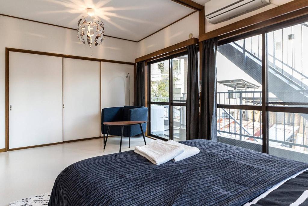 Light Filled 2 BR Ikebukuro Large Apartment #GR1 