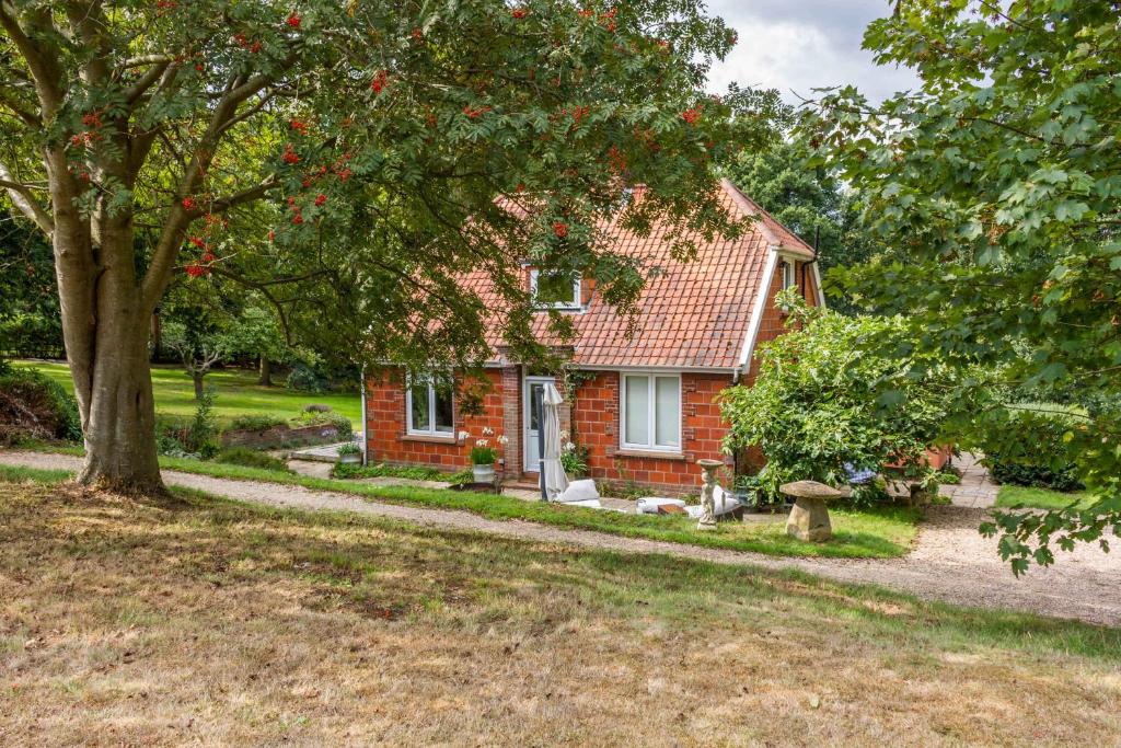 Briar Hill, Aldringham