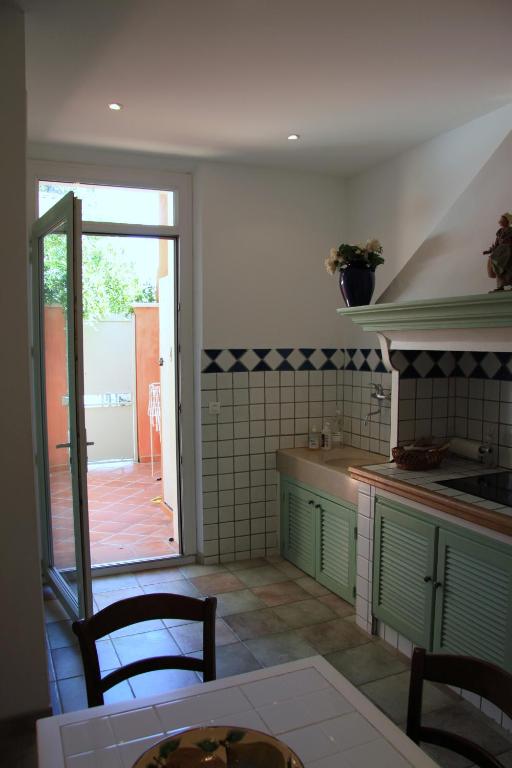 Appartement Avec Patio Et Garage Centre Ville Et Plage - 2