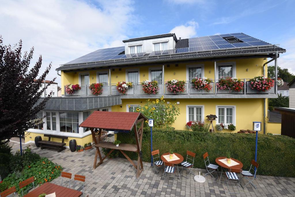 Hotel Hecht Garni photo