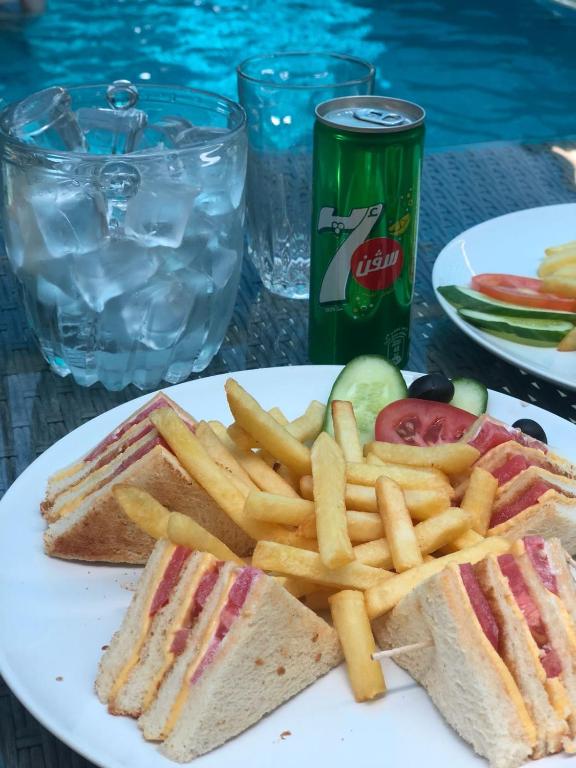 طعام و مشروبات