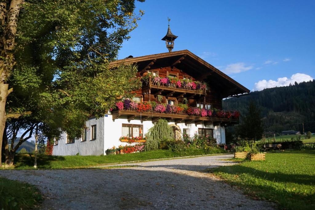 Gut Römerhof - 5