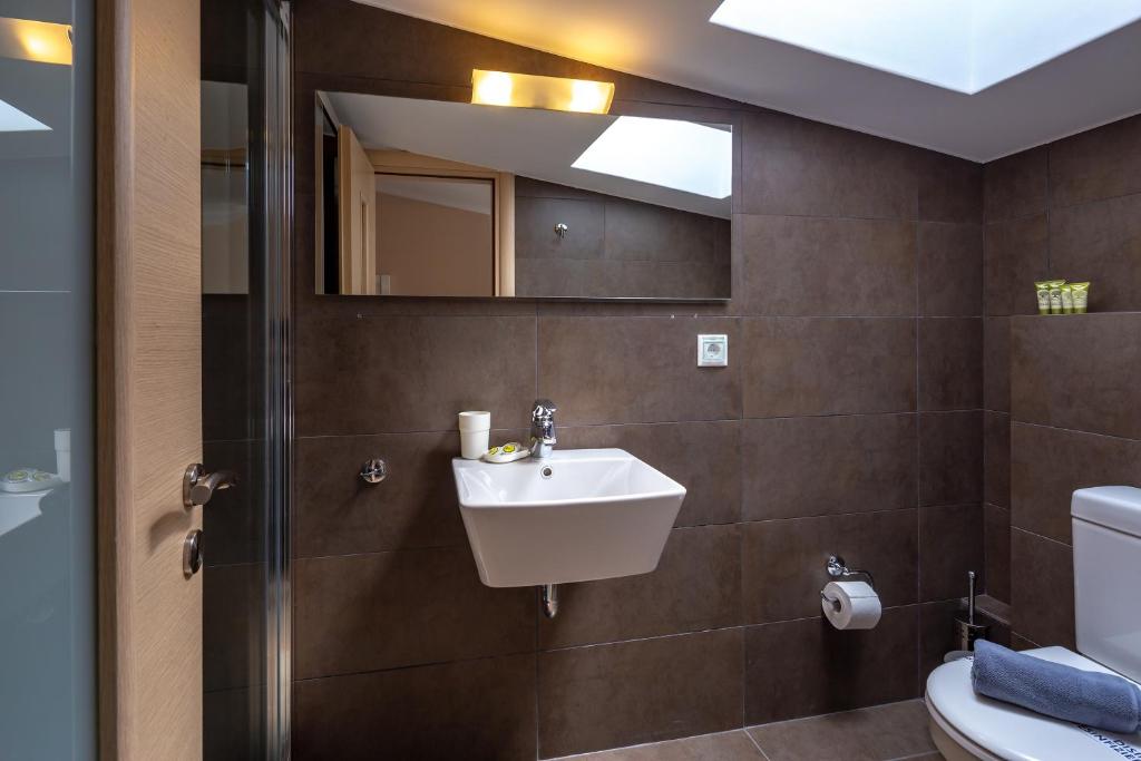 SOLON - DELUXE CITY CENTER APARTMENT photo