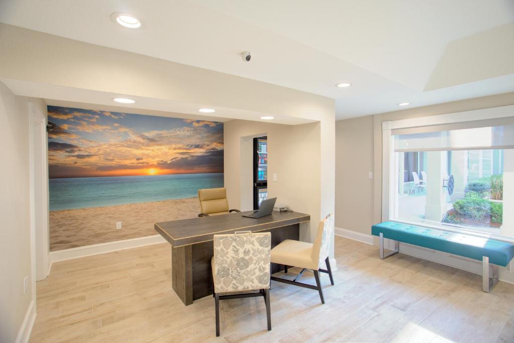 Beachview Club Hotel photo