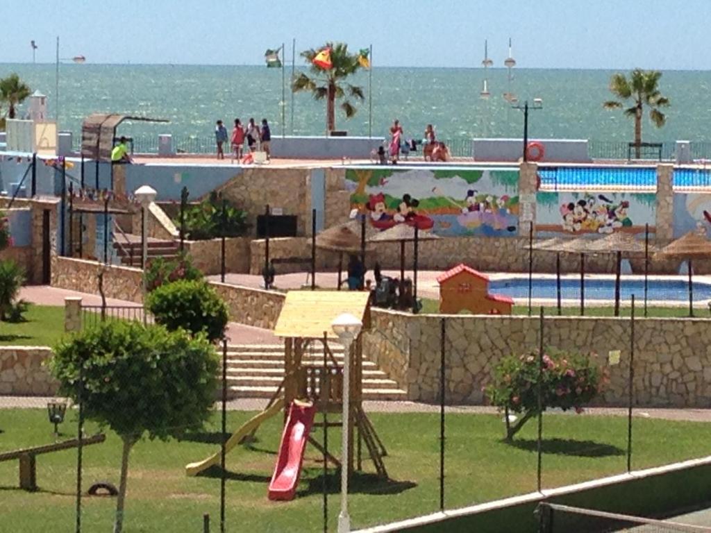 Piso frente la playa de Valdelagrana - 1