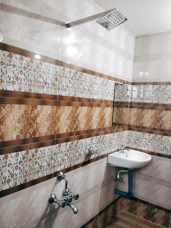 Prajapuri Hotel photo
