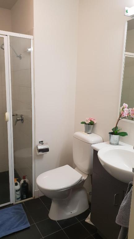2 bedrooms CBD FREE Tram apartment (Melb Central, China Town, Queen Victoria Market, Melbourne Unive photo