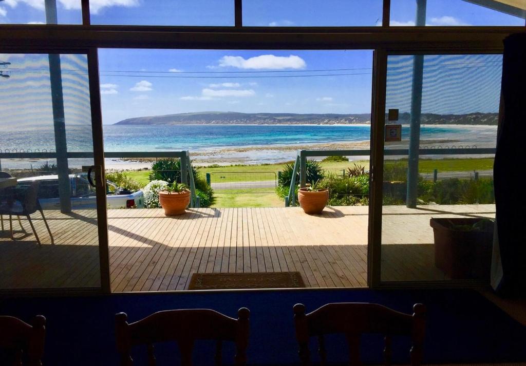 Emu Bay Lodge photo