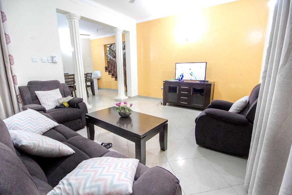 Shabijay Villa Serena photo