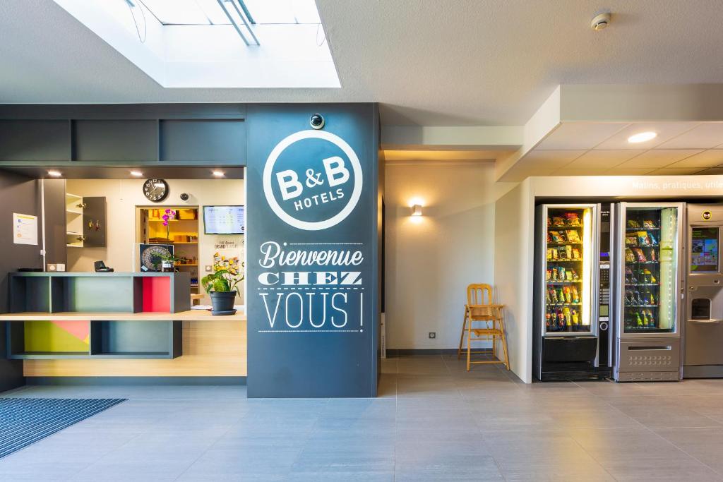 B&B HOTEL Valence Sud photo