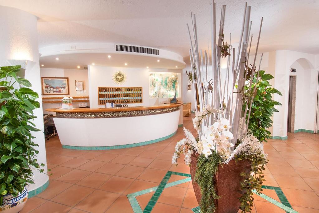 Hotel Punta Est photo