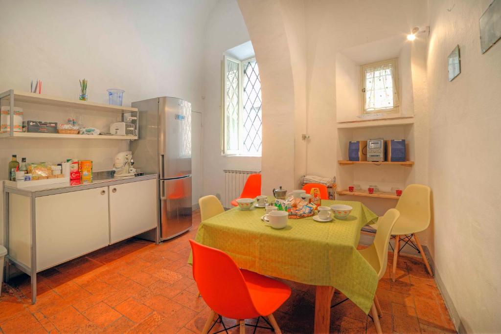 Stilmoderno Nice Apartment in Siena's Historic Center, Just Steps from Piazza del Campo - 1