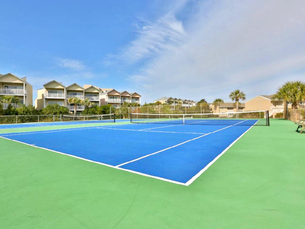 Popular attractions Area Nearby Property