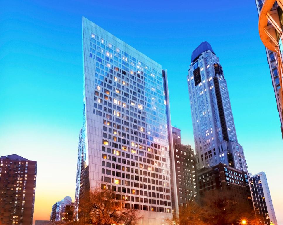 สภาพแวดล้อมโดยรอบ