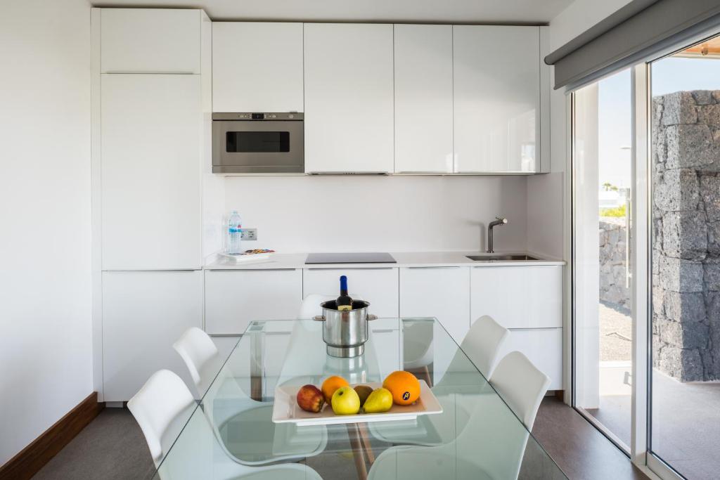 Hyde Park Lane Villas — Hotel rooms in Puerto del Carmen, Canary Islands