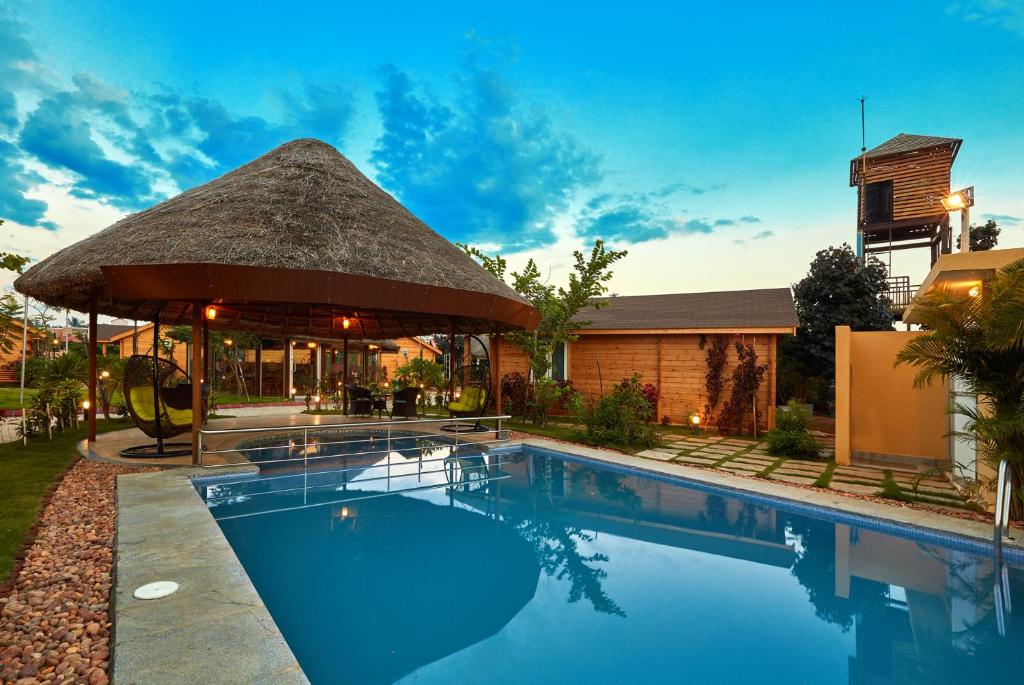 Restaurant, Bodhi Woods Resort in Mamallapuram