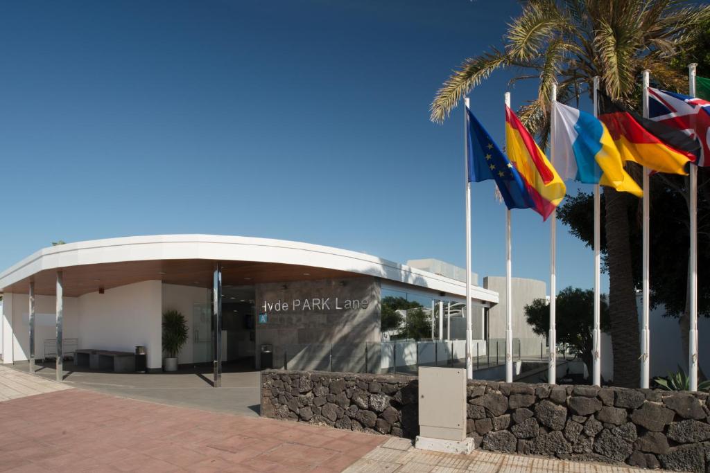 Hyde Park Lane Villas — Hotel building in Puerto del Carmen, Canary Islands