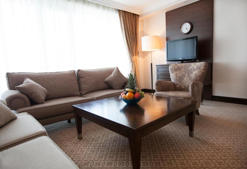 Chinar Hotel & Spa Naftalan photo