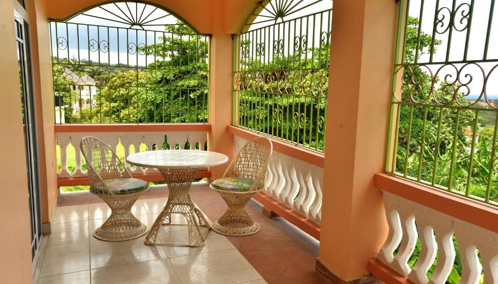 Basileia Palace — Hotel in Montego Bay